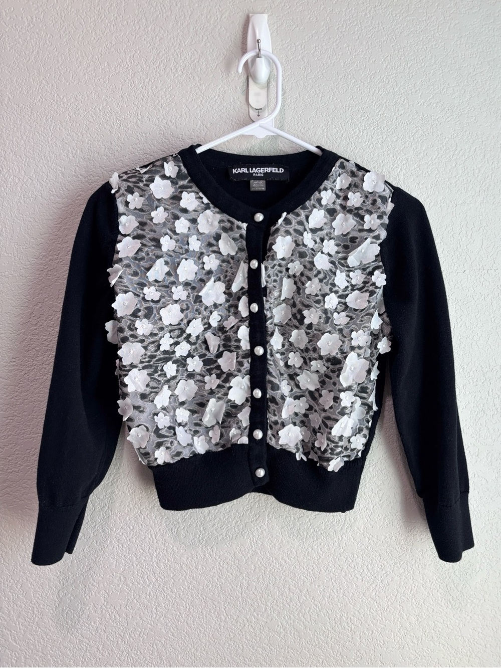 Karl Lagerfeld Cropped Cardigan Sweater 3D floral Appliqués & Pearl Buttons XS